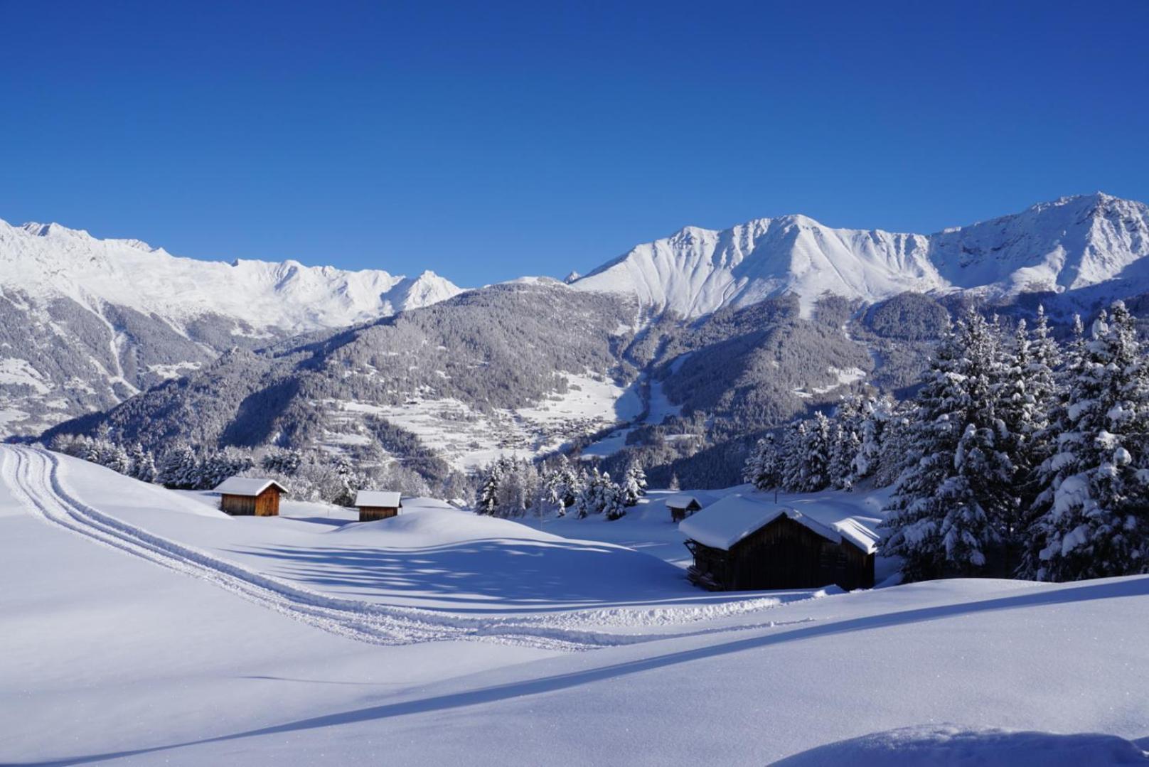 Apart Daniel Ried im Oberinntal Luaran gambar